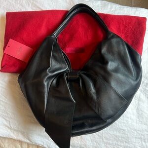 VALENTINO GARAVANI Soft Leather Bow Shoulder Bag in Black